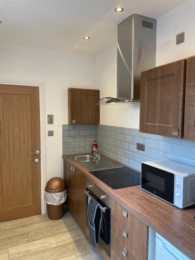 Glasgow Airport Apartments بيزلي المظهر الخارجي الصورة