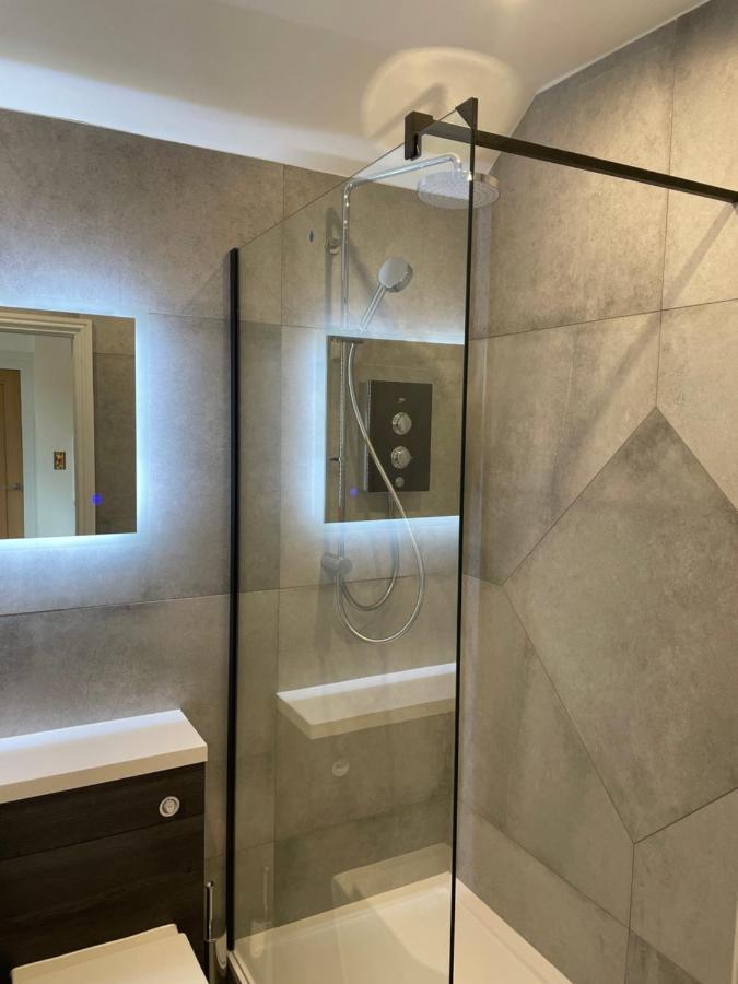 Glasgow Airport Apartments بيزلي المظهر الخارجي الصورة