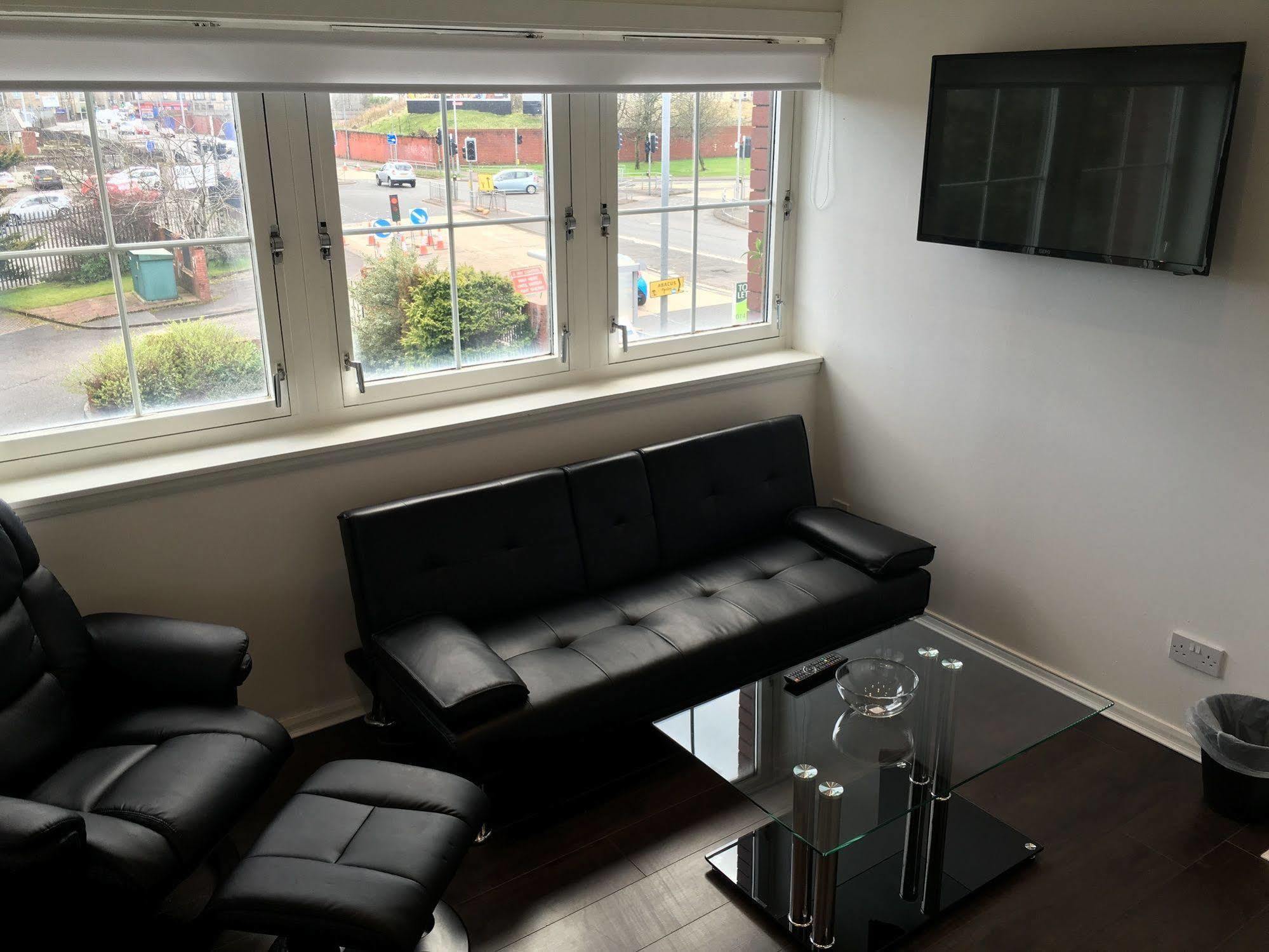 Glasgow Airport Apartments بيزلي المظهر الخارجي الصورة