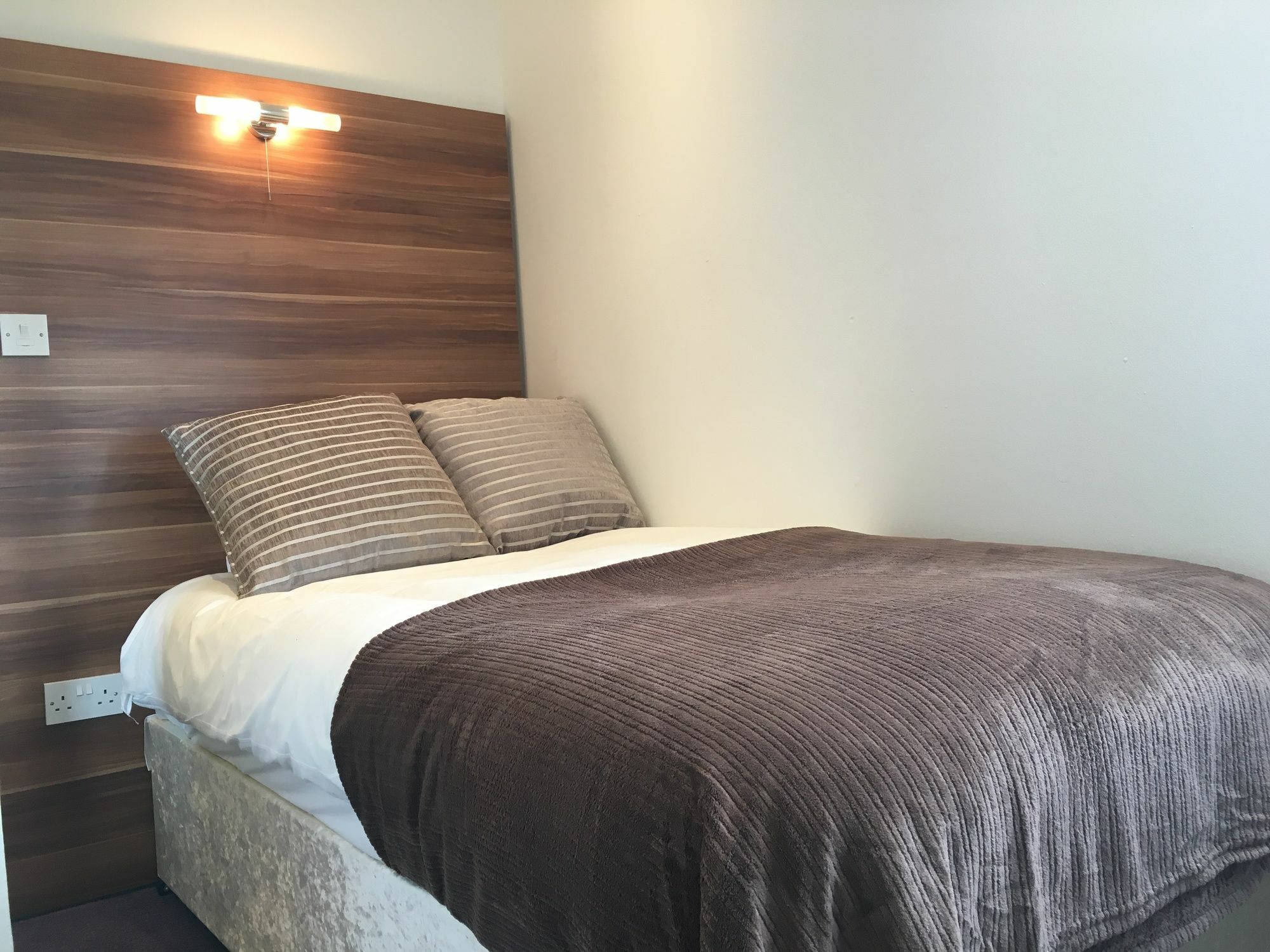 Glasgow Airport Apartments بيزلي المظهر الخارجي الصورة